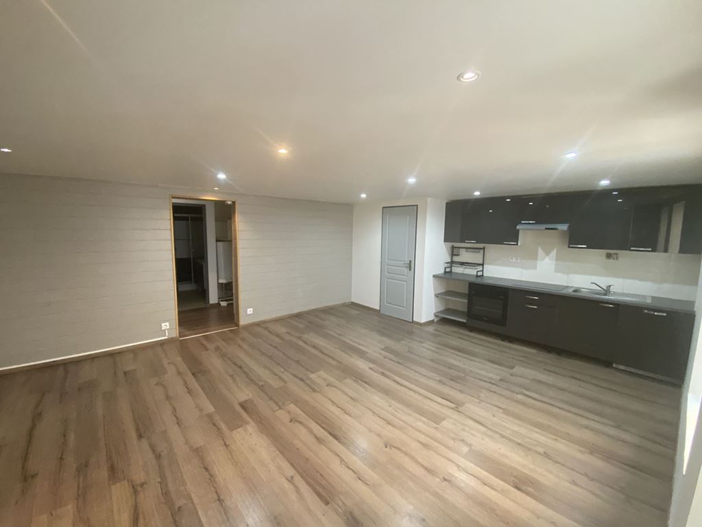 Appartement T2 VESOUL 485€ ROUGE IMMOBILIER Appartement T2 VESOUL 485€ ROUGE IMMOBILIER
