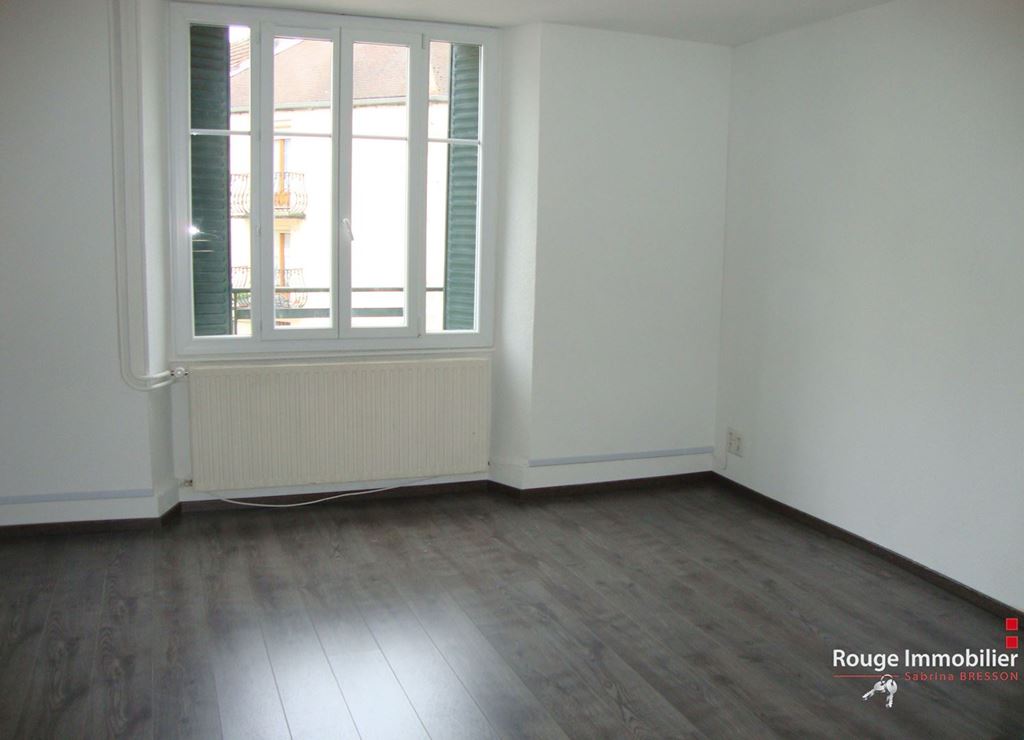 Appartement T2 FAVERNEY 450€ ROUGE IMMOBILIER