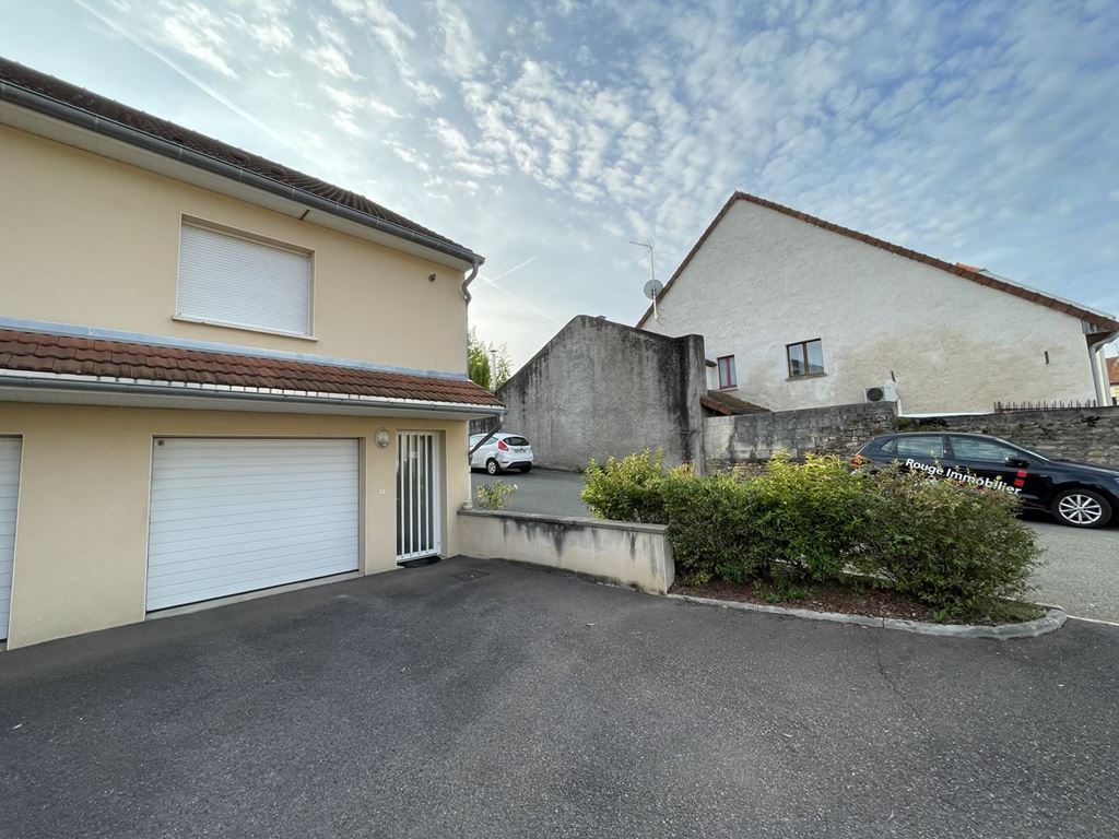 Appartement T4 NOIDANS LES VESOUL 126000€ ROUGE IMMOBILIER