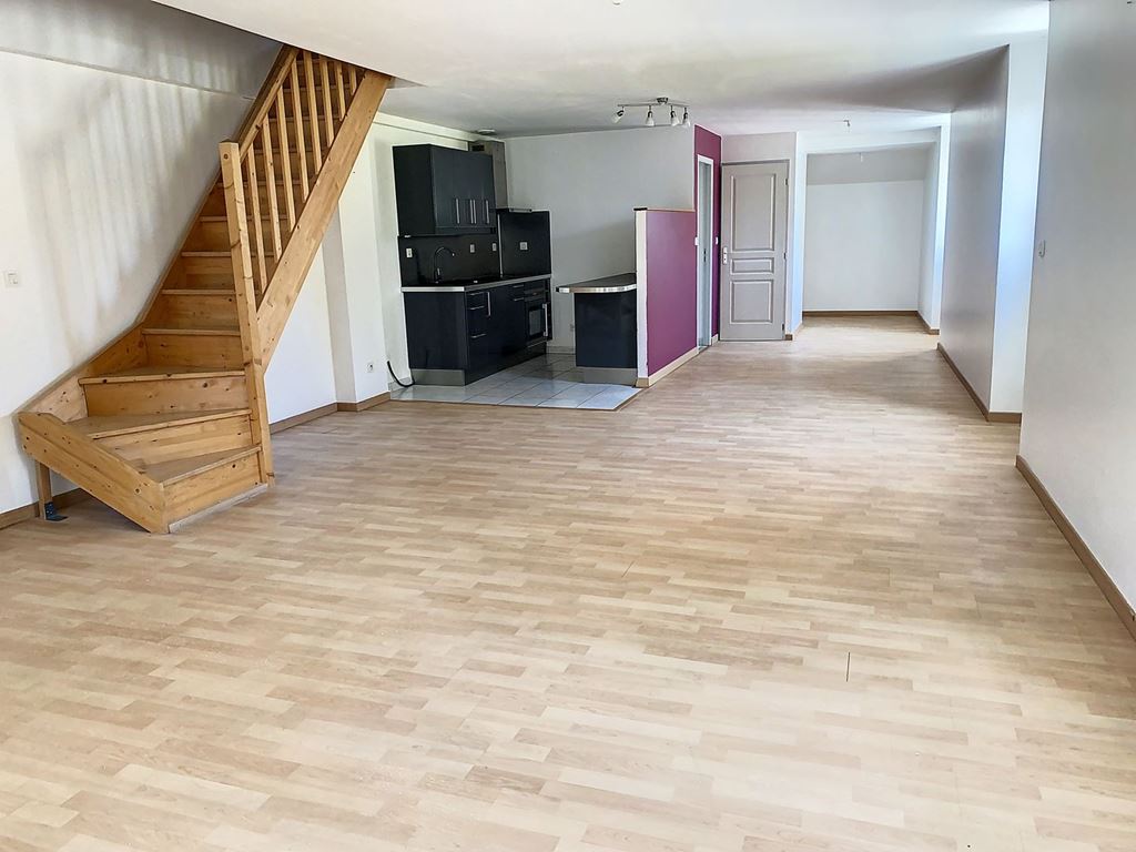 Appartement T4 AUTHOISON 650€ ROUGE IMMOBILIER