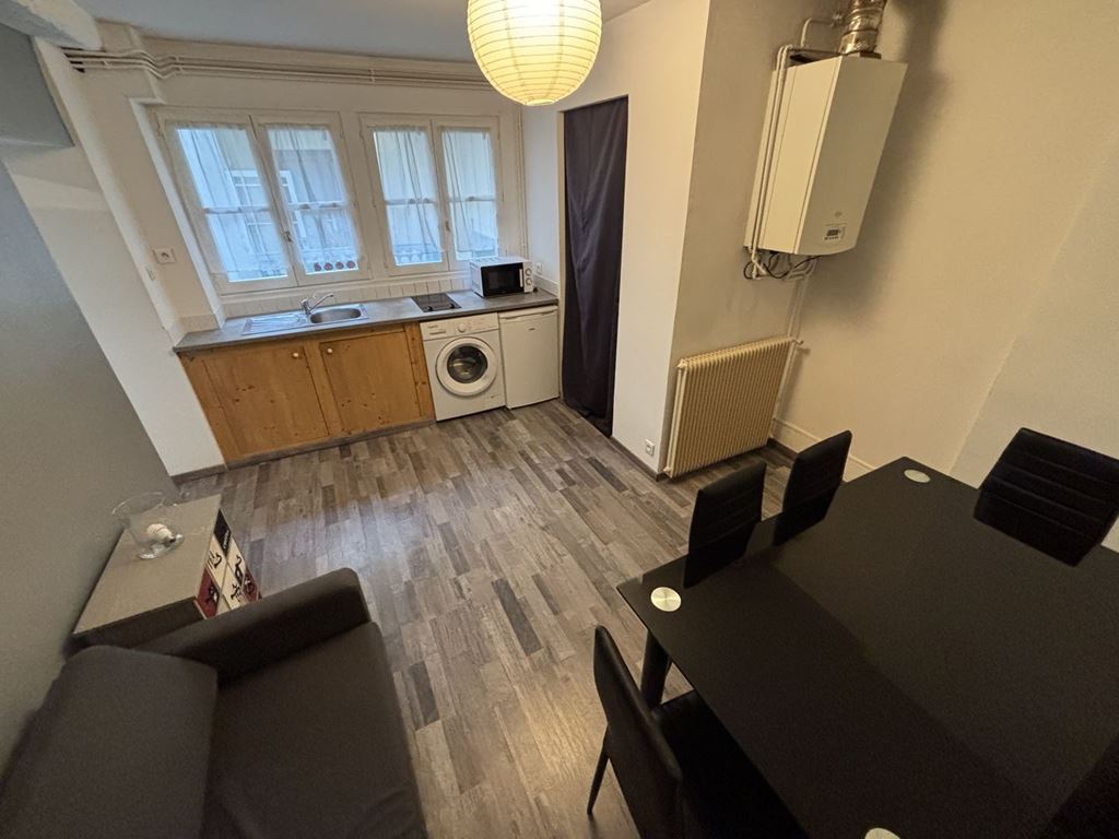 Appartement T1 VESOUL 355€ ROUGE IMMOBILIER