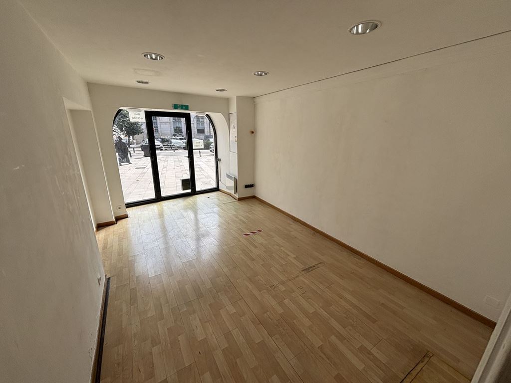 Appartement Local commercial VESOUL 280€ ROUGE IMMOBILIER Appartement Local commercial VESOUL 280€ ROUGE IMMOBILIER